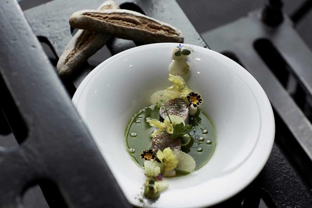 Het Arresthuis Roermond Exterior foto A dish at Noma